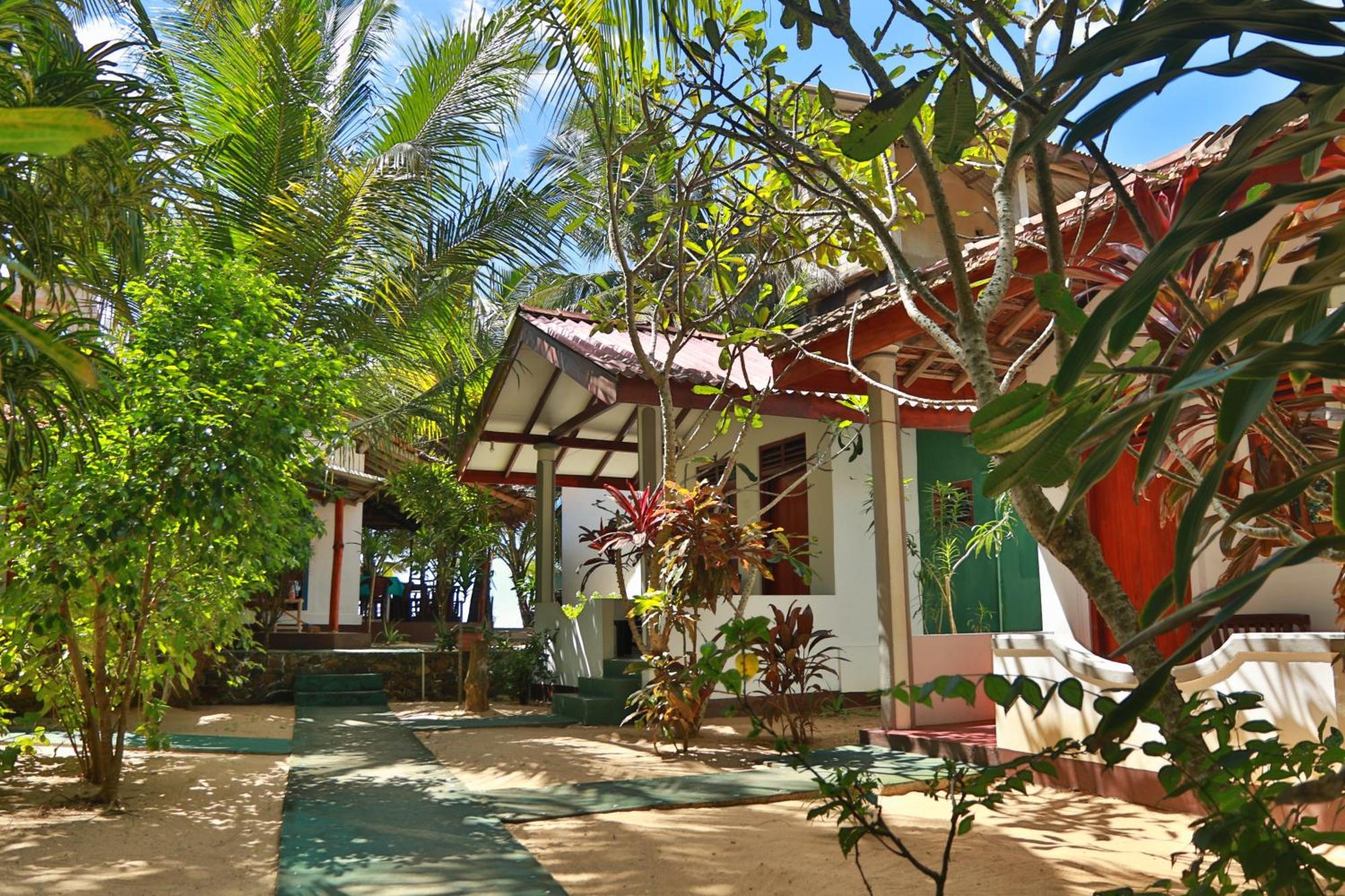 Panorama Rock Cafe Bed & Breakfast Tangalle Dış mekan fotoğraf