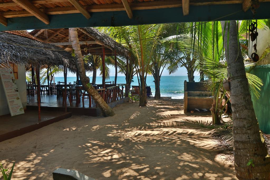 Panorama Rock Cafe Bed & Breakfast Tangalle Dış mekan fotoğraf
